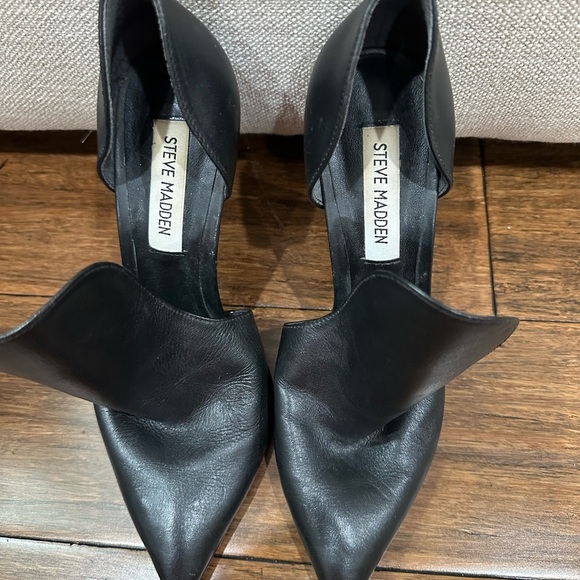 Steve Madden Dolly Black Stiletto Heels with Cut-Out Design size 6.5 - Picture 3 of 9